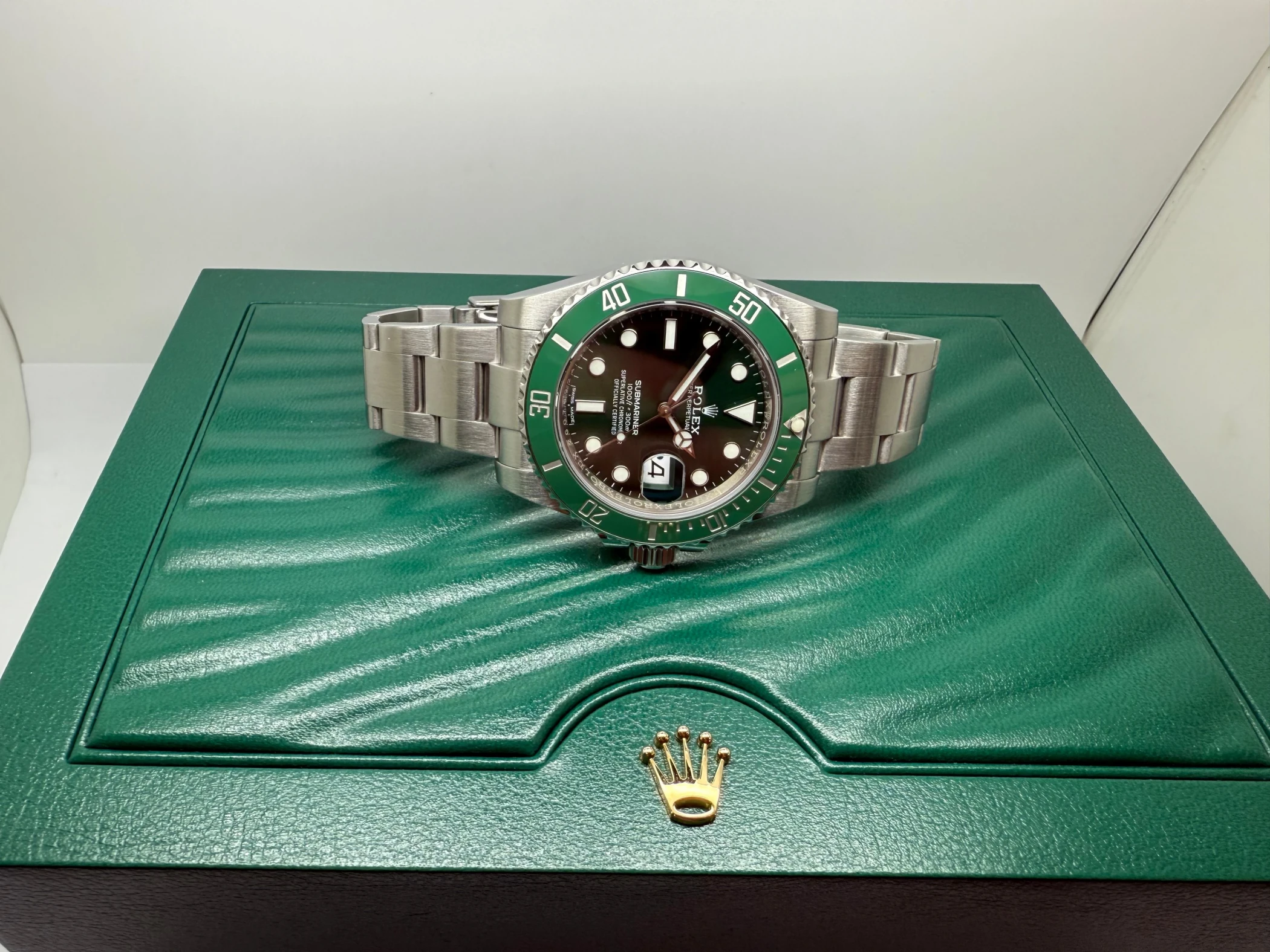 Rolex Submariner Date 40mm Stainless Steel Green Dial & Bezel Reference 116610LV ‘Hulk’ – Full Set – 2019