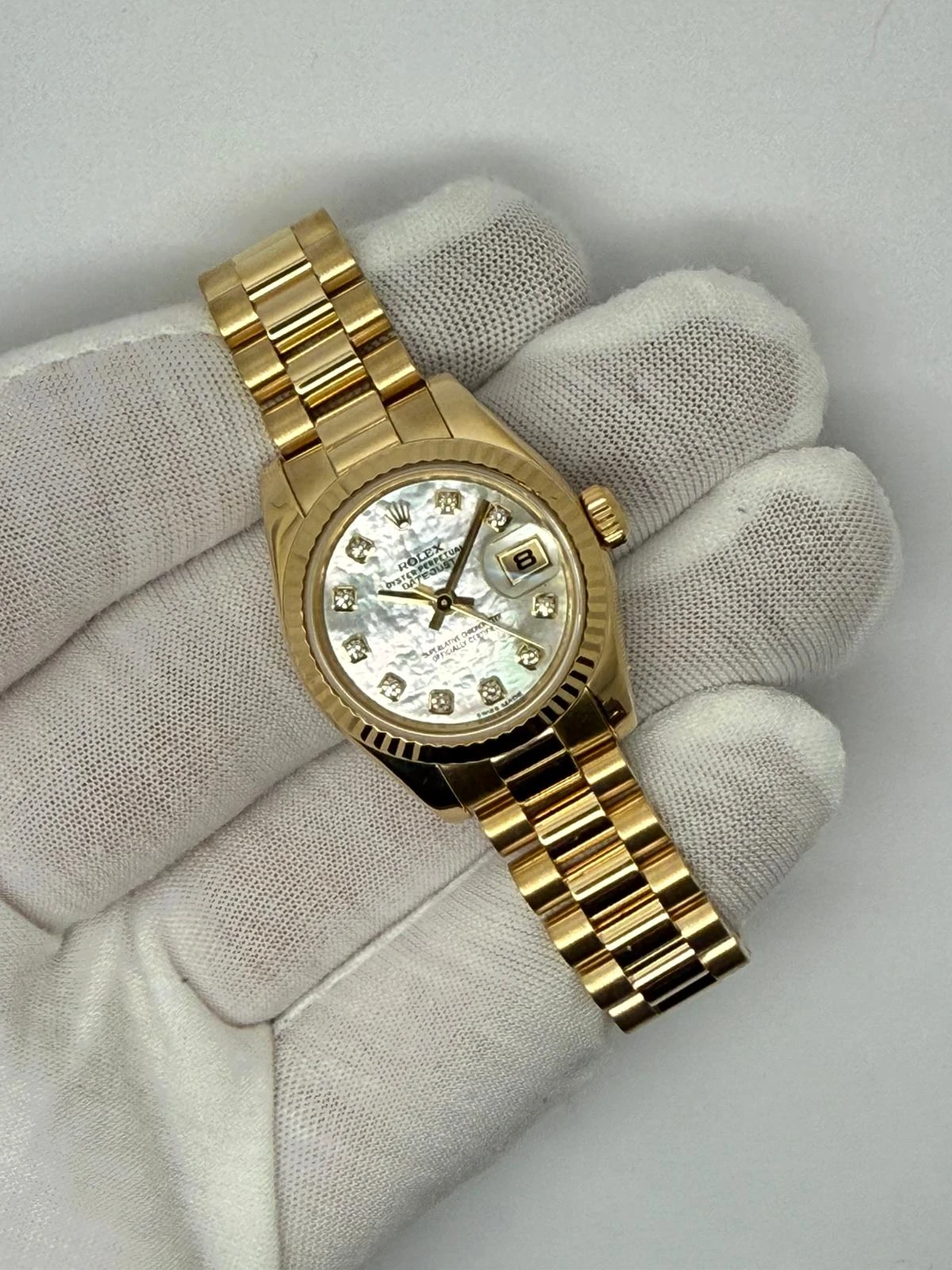 Rolex Oyster Perpetual Datejust Ladies 26mm 18ct Yellow Gold Mother of Pearl Diamond Dial 179178 2007