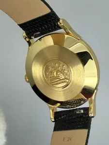 Omega Constellation De Luxe 33.5mm 18ct Gold Black Pie Pan Dial Reference 2700SC – Vintage Box – 1952