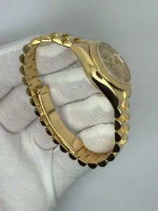 Rolex Oyster Perpetual Datejust Ladies 26mm 18ct Yellow Gold Jubilee Diamond Dial 179178 2007