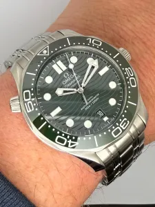 Omega Seamaster Diver 300M 42mm Stainless Steel Green Dial & Bezel 210.30.42.20.10.001 2025