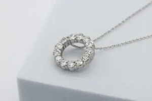 18ct White Gold Diamond Circle Pendant Necklace 0.87ct