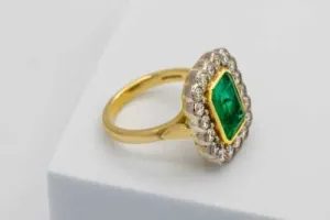 18ct Yellow Gold Diamond & Emerald Ladies Ring 1.08ct & 3.00ct