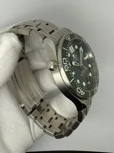 Omega Seamaster Diver 300M 42mm Stainless Steel Green Dial & Bezel 210.30.42.20.10.001 2025